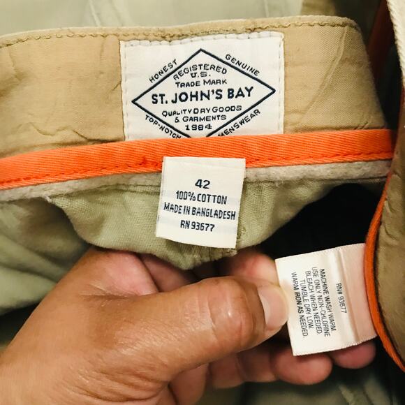 ST. JOHN'S BAY Khaki Cargo Short - Picture 3 of 6